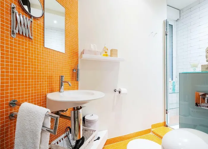 • Centro • Guggenheim • Abando • From 1888 *