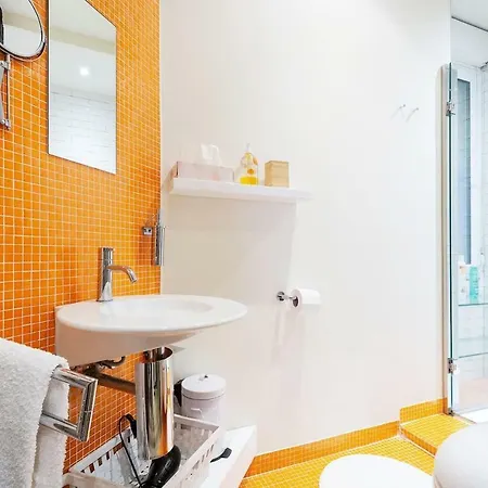 • Centro • Guggenheim • Abando • From 1888 *